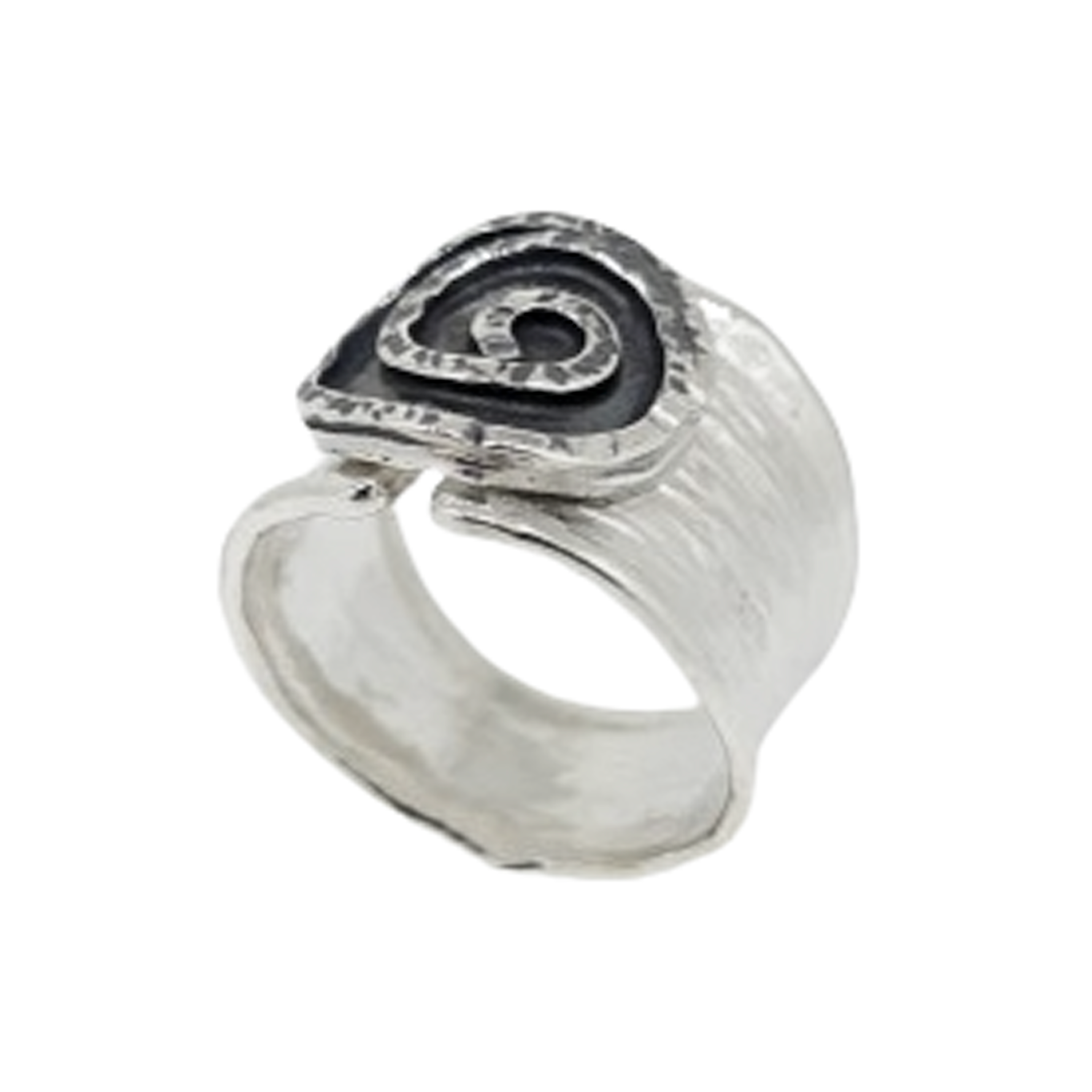 Silfurhringurinn (925 sterling) Stormur er hannaður og smíðaður á Íslandi af Montoro. Fæst hjá Ófeigi gullsmiðju - ofeigur.is