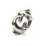 Trollbeads - Playing Dolphins / Höfrungar að leika sér. Alvöru vinir synda saman í gegnum súrt og sætt.  Ófeigur gullsmiðja.  ofeigur.is