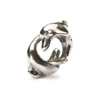 Trollbeads - Playing Dolphins / Höfrungar að leika sér.&nbsp;Alvöru vinir synda saman í gegnum súrt og sætt.  Ófeigur gullsmiðja.  ofeigur.is