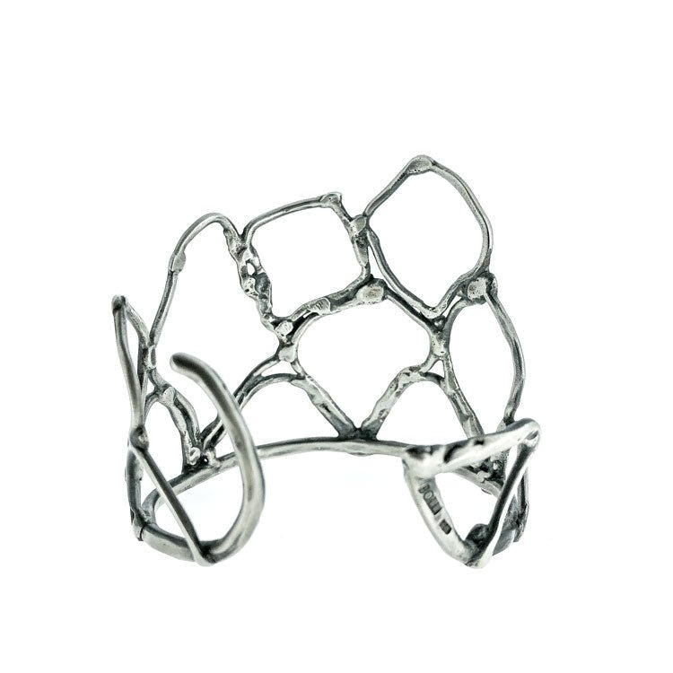 Backside - Form Iceland - Handmade silver bracelet by Bolli Ófeigsson master goldsmith - ofeigur.is